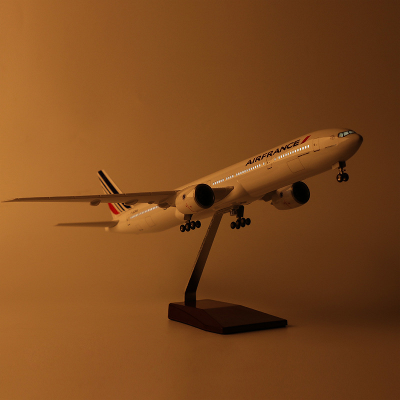1/150 Großes Flugzeugmodell 47 – Model Kit Plane Bewertung und Preis