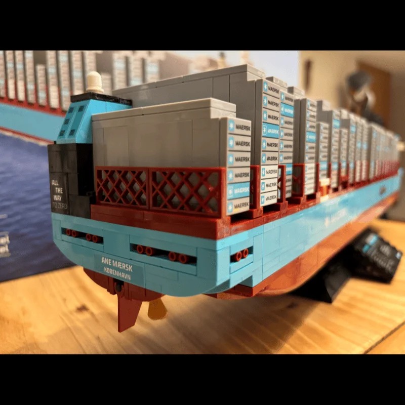 Neues 2026 Dual-Fuel Container – Model Kit Ship Bewertung und Preis